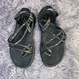 Woman’s Chaco Sandal Size 11